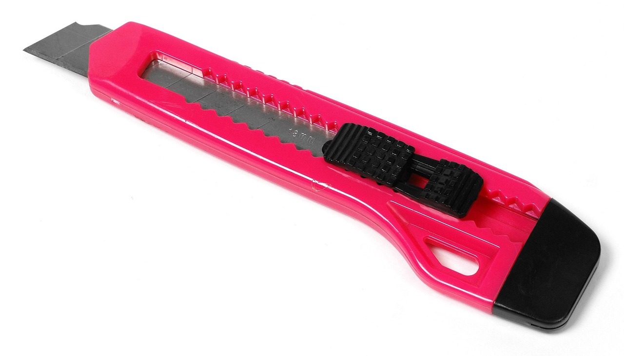 box cutter, knife, sharp, tool, cutter, metal, cut, box cutter, box cutter, box cutter, box cutter, box cutter, cutter, cutter, cutter, cutter