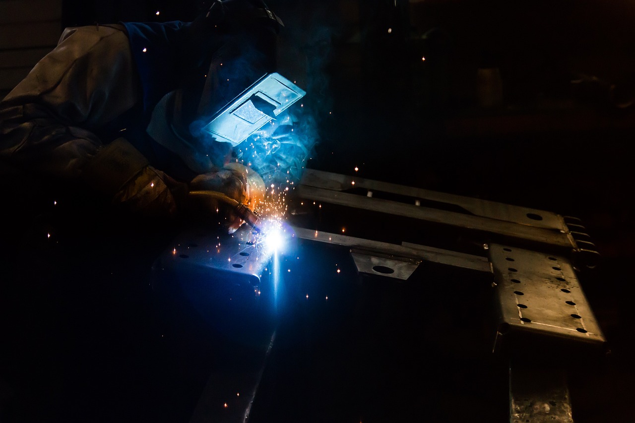 welding, welder, work, machine, technology, factory, the industry, production, device, company, metal, industrial, metalworking, steel, machining, stainless steel, workshop, light, sparks, welding, welding, welding, welding, welding, welder