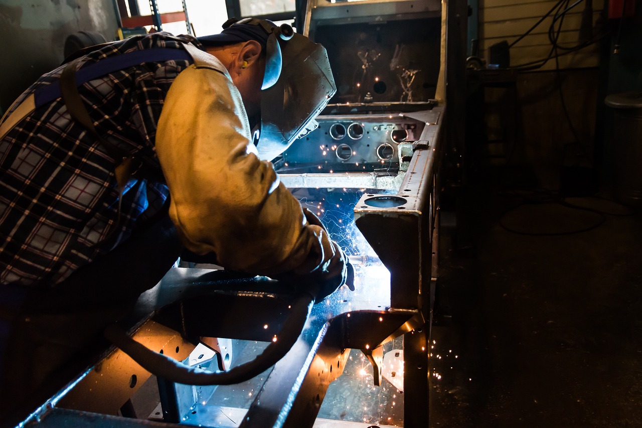 welding, welder, work, machine, technology, factory, the industry, production, device, company, metal, industrial, metalworking, steel, machining, stainless steel, workshop, light, sparks, welding, welding, welding, welding, welding, welder, welder, welder, steel, workshop, sparks