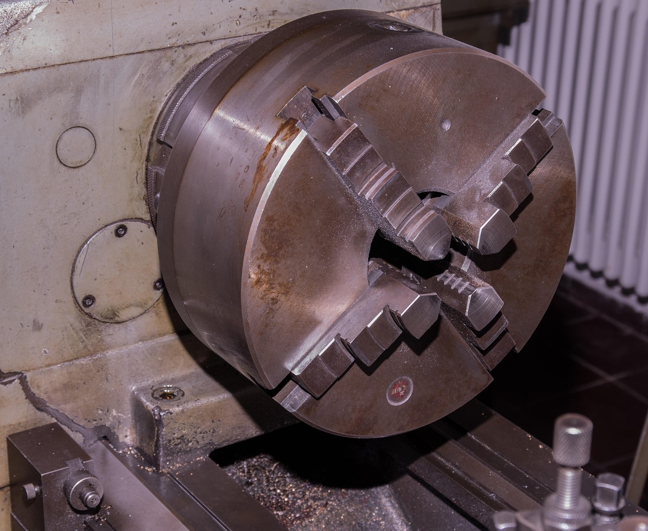 rotary head, lathe, metal, technology, metal construction, machine, tool, production, metal processing, rotate, cutting, technical, iron, mechanics, industry, milling, equipment, metalworking, milling machine, steel industry, heavy industry, tooling, clamping device, clamping head, workpiece holder, lathe, lathe, lathe, lathe, lathe, milling machine