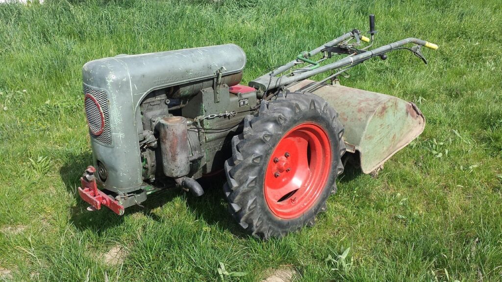 single axle, tractor, antique car, milling machine, mulcher, diesel, edii, holder, meadow, agriculture, field, fields, machine, engine, green, scruffy, rusty, dirty, rural