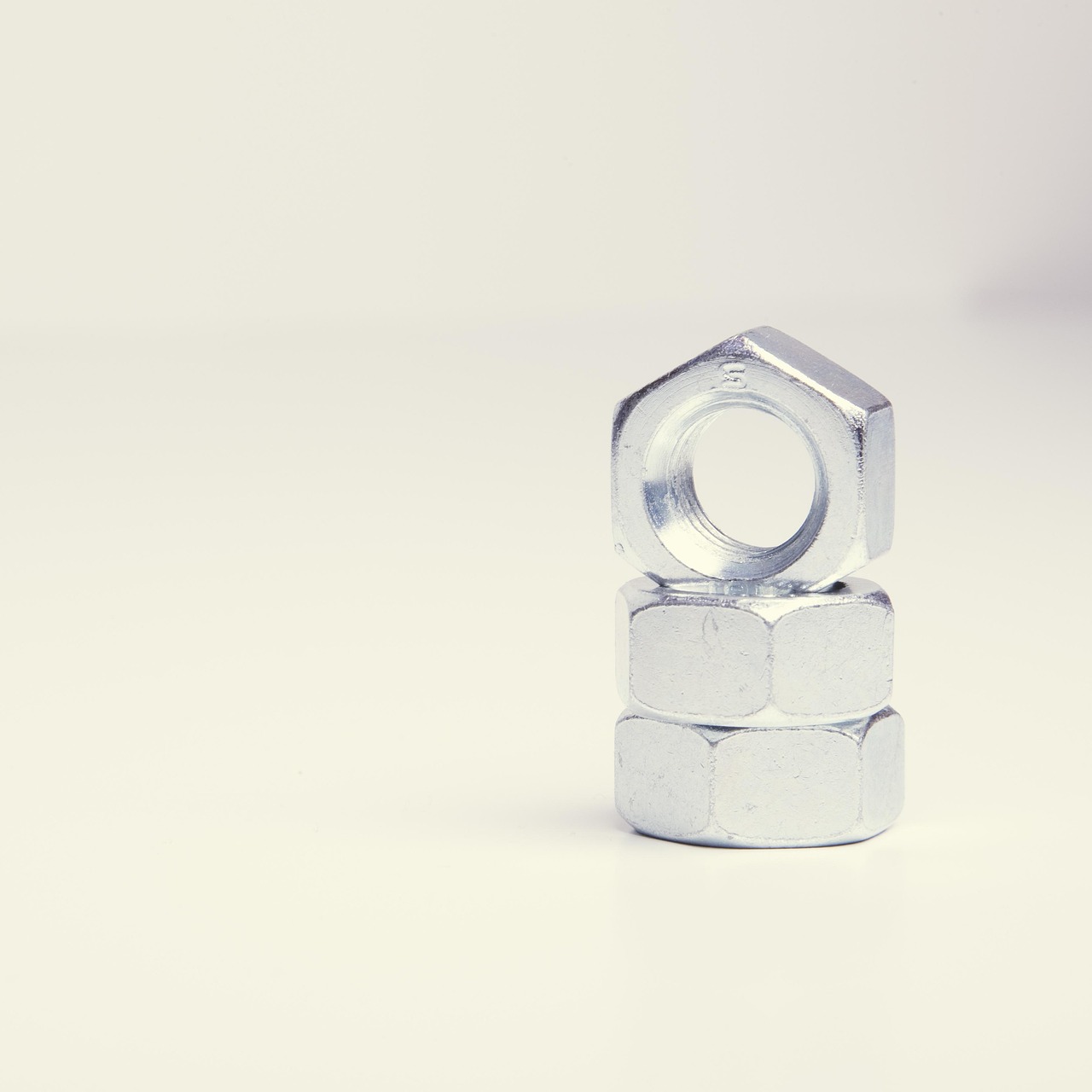 screw, mother, metal, iron, thread, connection, allen, hexagon nut, zinc plated, screw connection, assembly technology, stability, screw head, metal industry, chrome, lathe operator, rotate, turning technology, turned parts
