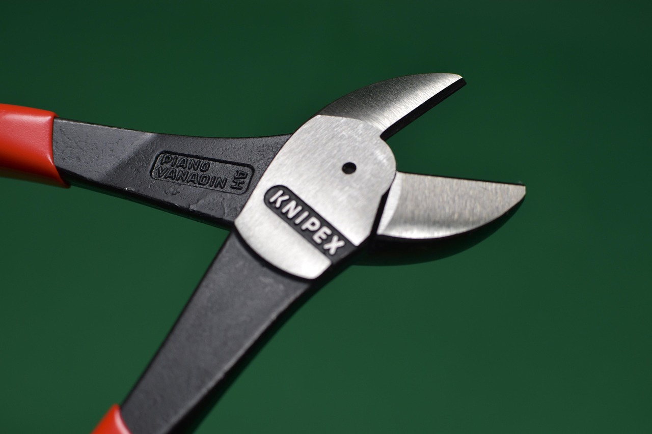 fence, plier, tool, cuter, cutter, bolt cutter, cutter, bolt cutter, bolt cutter, bolt cutter, bolt cutter, bolt cutter