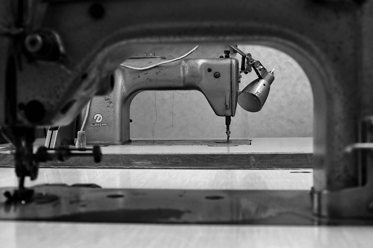 sewing machine, tailoring, sew, historical, old, vintage, black-and-white, clothcraft, tailoring table, sewing table, sewing machine, sewing machine, sewing machine, sewing machine, sewing machine, tailoring