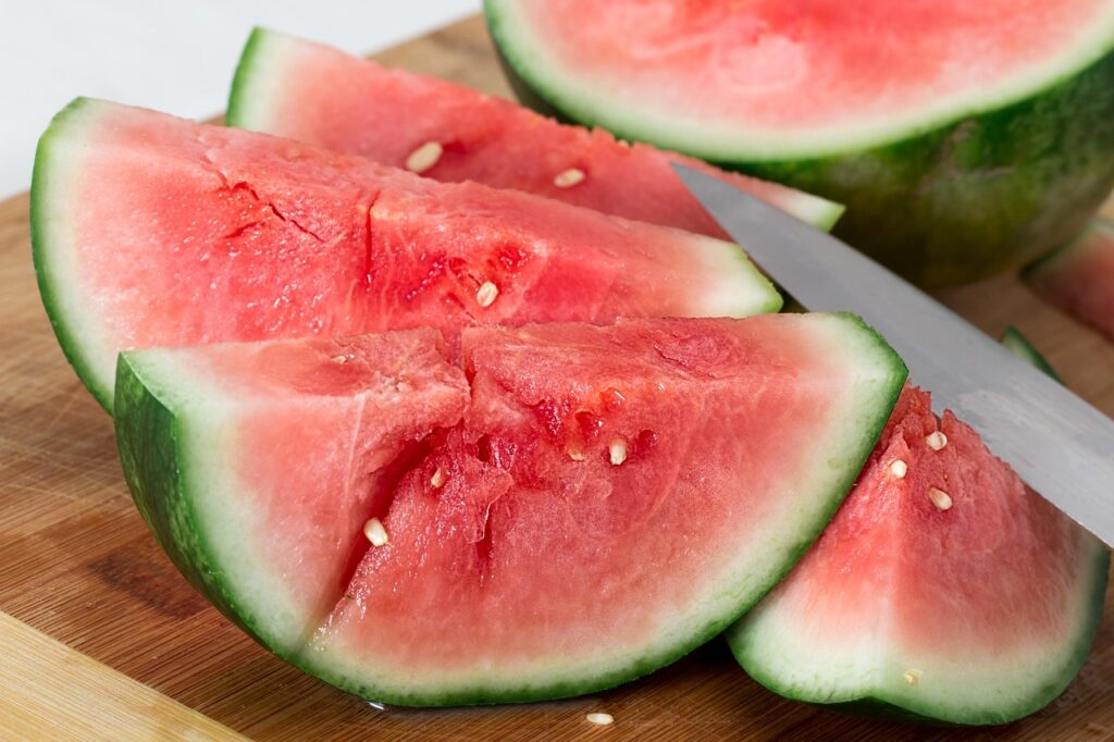 watermelon, sweet, juicy, fruit, melon, ripe, red, healthy, slice, fresh, food, summer, nature, nutrition, vitamin, delicious, diet, dessert, organic, nutritious