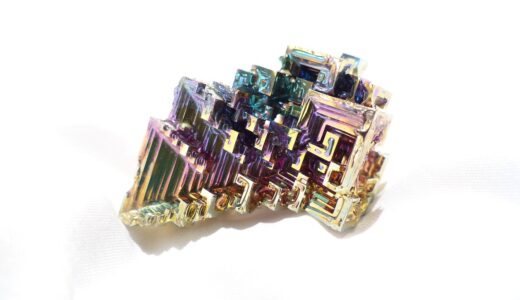 shimmering, mineral, dazzling, bismuth, bismuth crystal, bismuth crystal level, bred, esthetic, staircase shaped, crystal structure, coloured, multicoloured, metallic, metallic gloss, glittering, synthetic, synthetic bismutkristall, tint, spectrum, color spectrum, chemical element, element, brittle, coarse crystalline, metal, semi metal, rhomboedrische crystal structure, rhomboedrisch