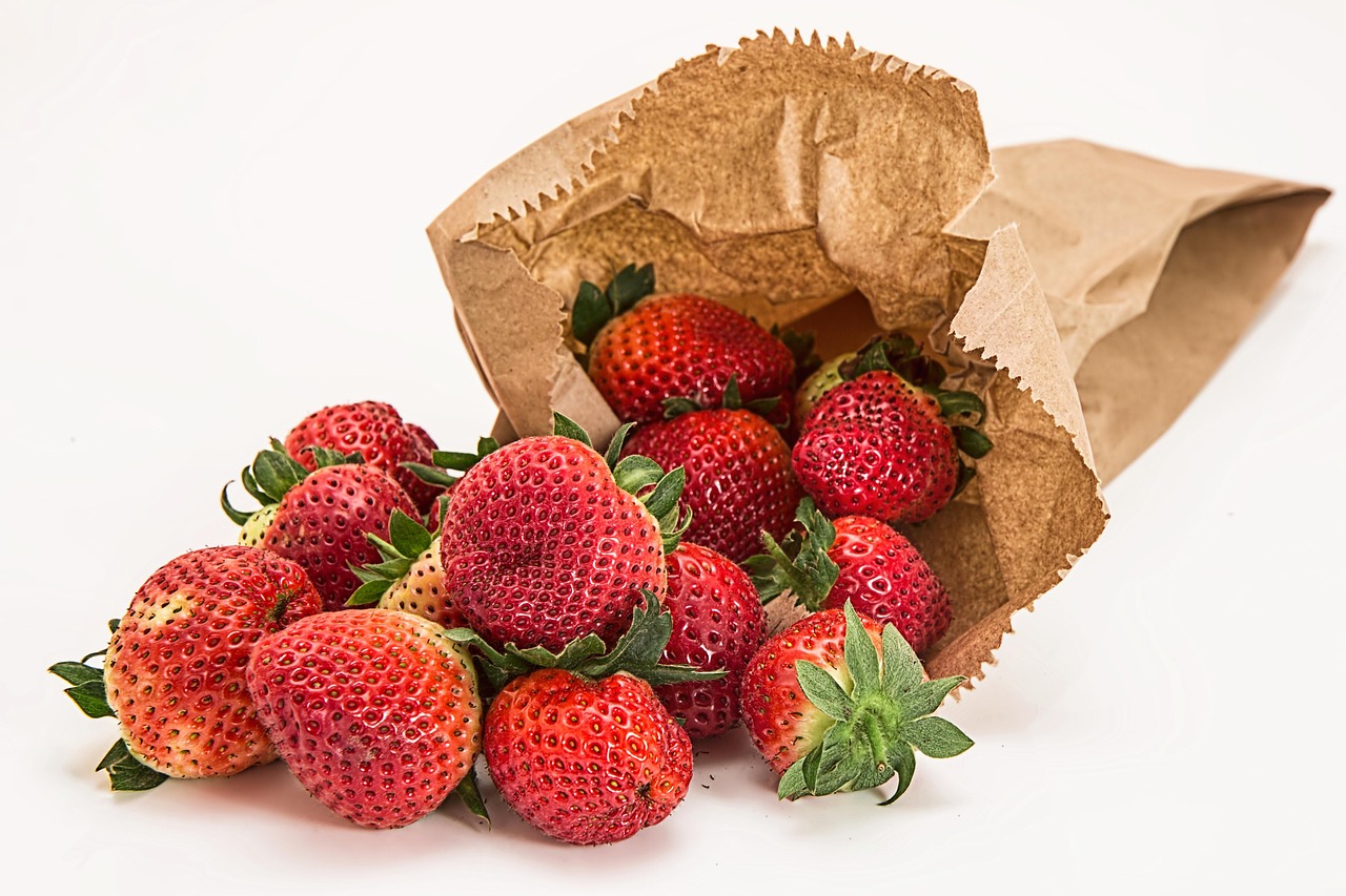 strawberries, fruits, paper bag, produce, organic, fresh, harvest, fresh strawberries, ripe, ripe strawberries, fresh produce, healthy, fresh fruits, dessert, red berries, berries, fresh berries, ripe berries, sweet, edible, raw, juicy, strawberries, strawberries, strawberries, strawberries, strawberries, paper bag