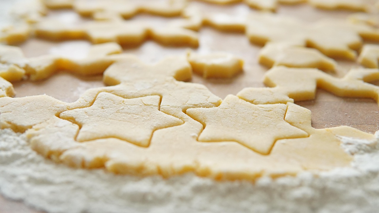christmas stars, cookies, cool backgrounds, free wallpaper, 4k wallpaper, full hd wallpaper, 4k wallpaper 1920x1080, dough, flour, windows wallpaper, butter biscuits, food, to bake, cut biscuits, mac wallpaper, christmas cookies, wallpaper 4k, sweets, free background, close up, christmas baking, desktop backgrounds, butter cookies, beautiful wallpaper, wallpaper hd, hd wallpaper, pastries, laptop wallpaper, background, kitchen, christmas, happy holiday, cut out cookies